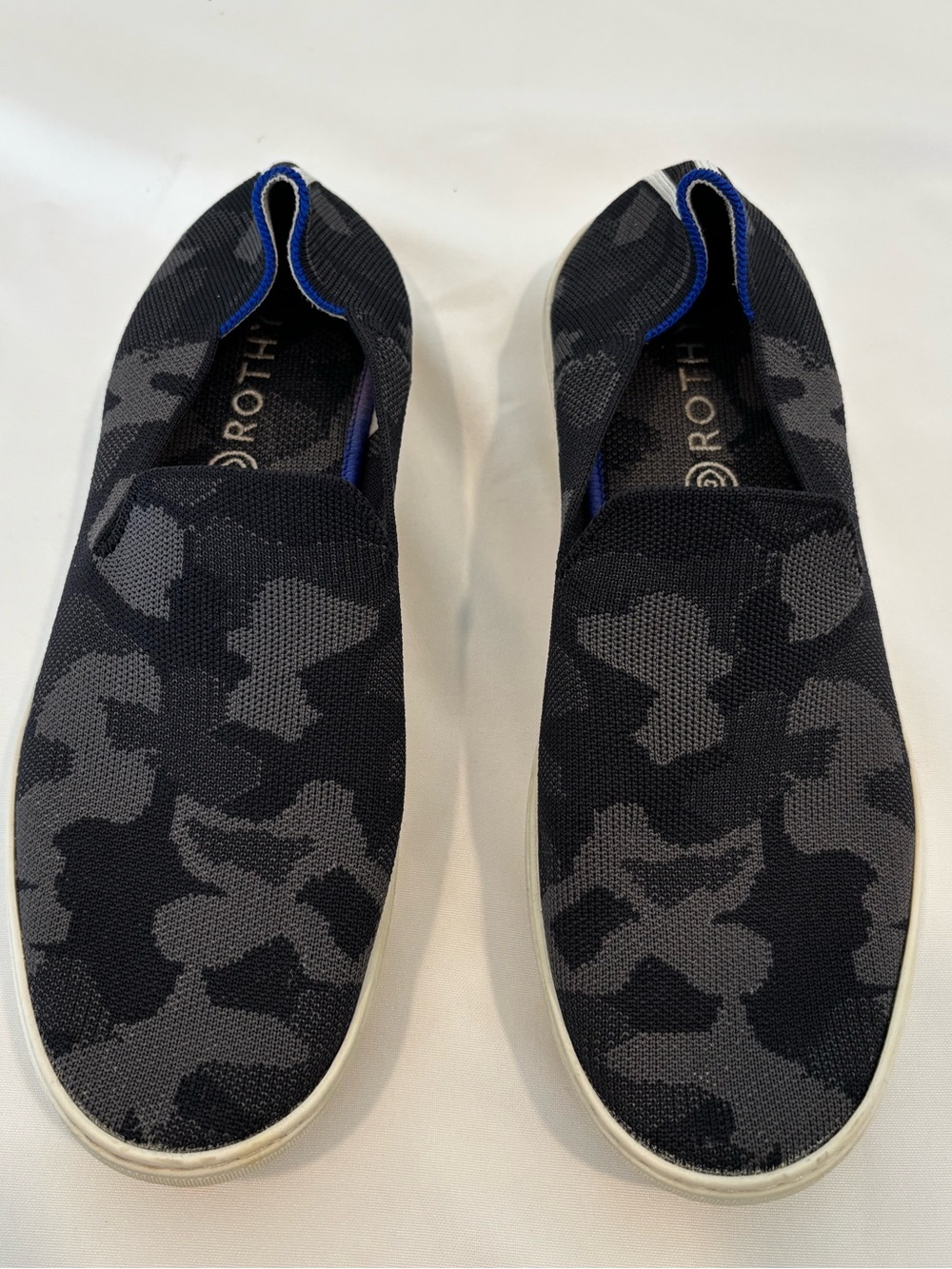 Men Rothy’s Black Gray Camo Knit Slip-On Sneakers Size 11
